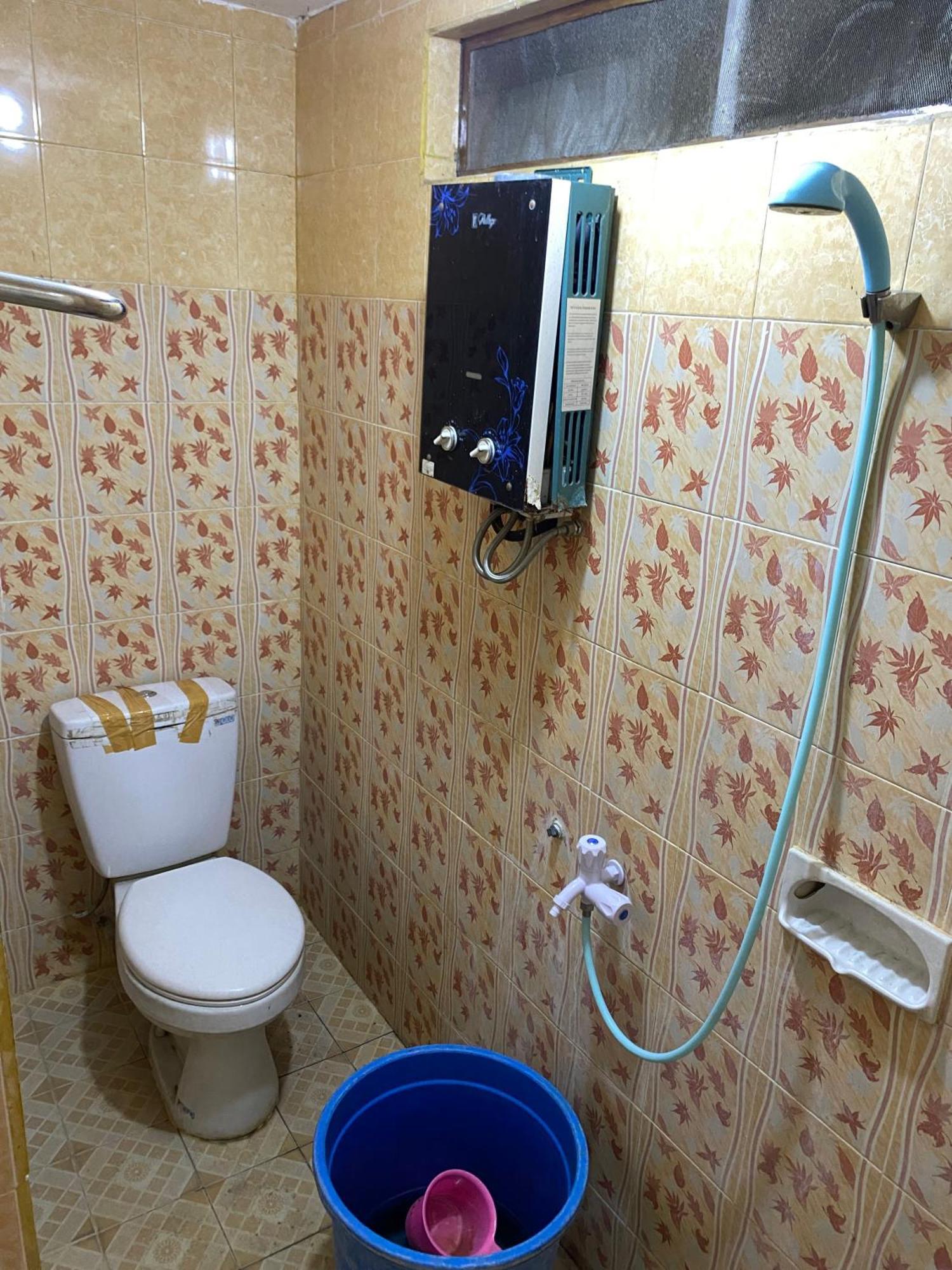 Parikesit Guest House Yogyakarta Kültér fotó