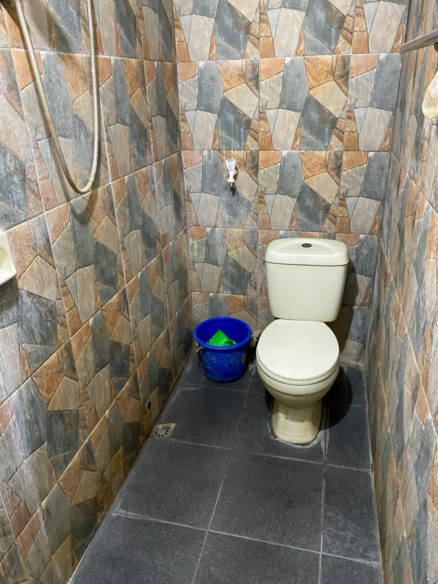 Parikesit Guest House Yogyakarta Kültér fotó