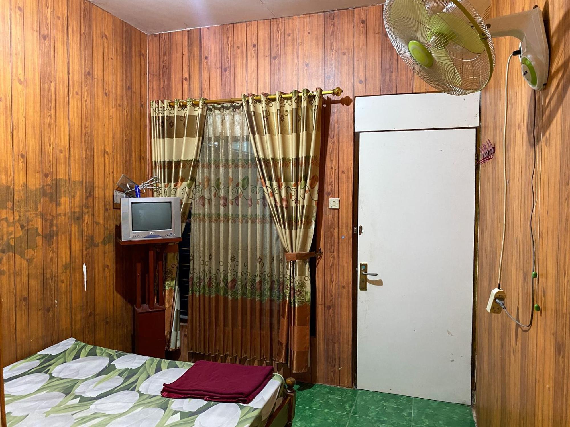 Parikesit Guest House Yogyakarta Kültér fotó